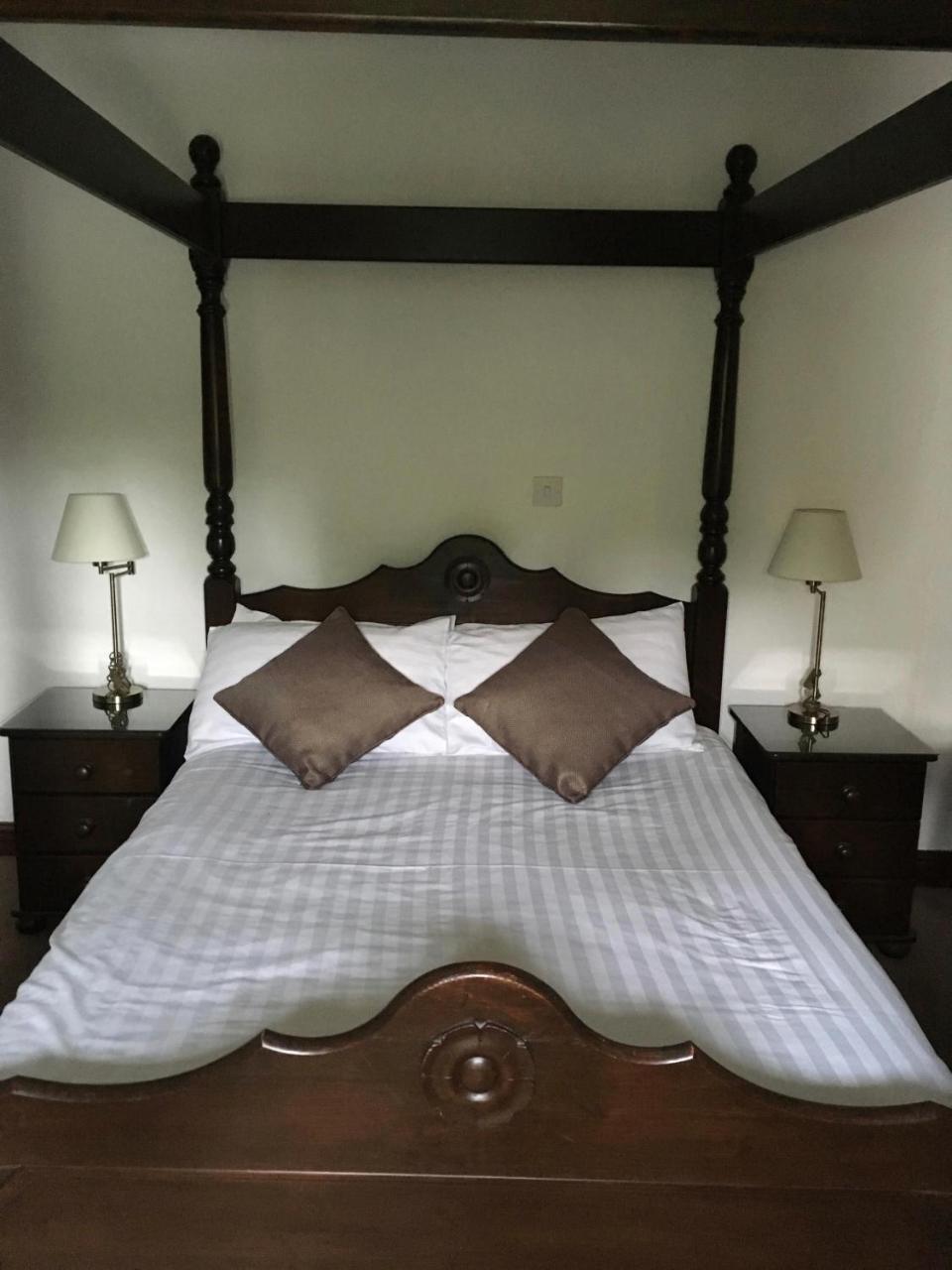 The Farmers Arms Hotel Eccleston  Ngoại thất bức ảnh